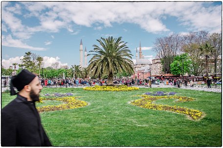 Park between Blue Mosque and Haghia Sophia 2 Park between Blue Mosque and Haghia Sophia